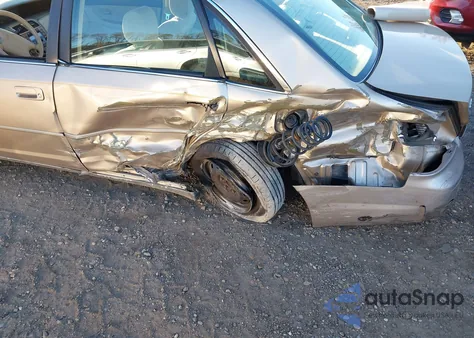 2000 Toyota Avalon Xl z USA, uszkodzony, nr VIN 4T1BF28B0YU112094